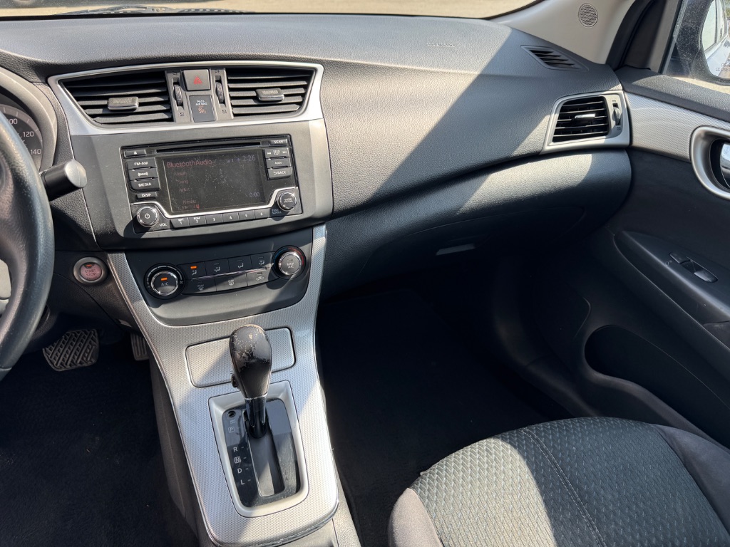 2015 Nissan Sentra SR - Photo 13