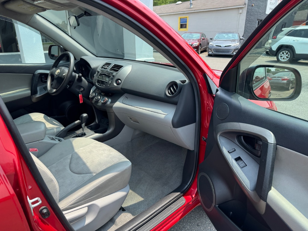 2010 Toyota RAV4 Base - Photo 9