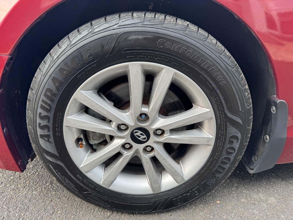 2015 Hyundai Sonata SE - Photo 11