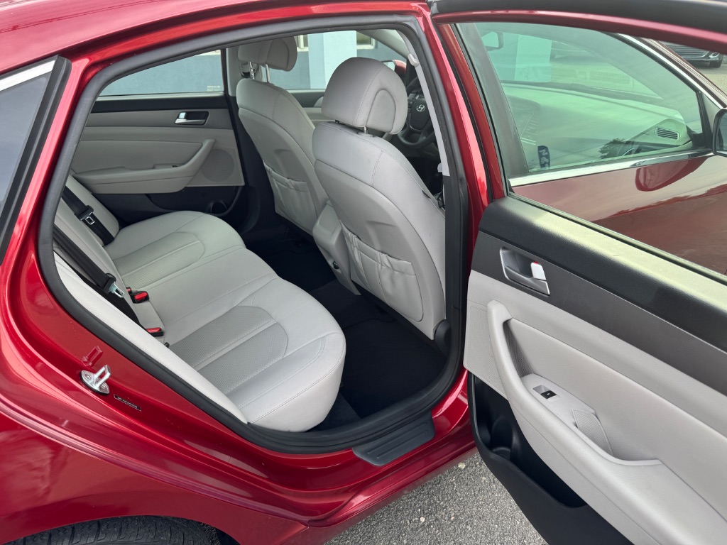 2015 Hyundai Sonata SE - Photo 8