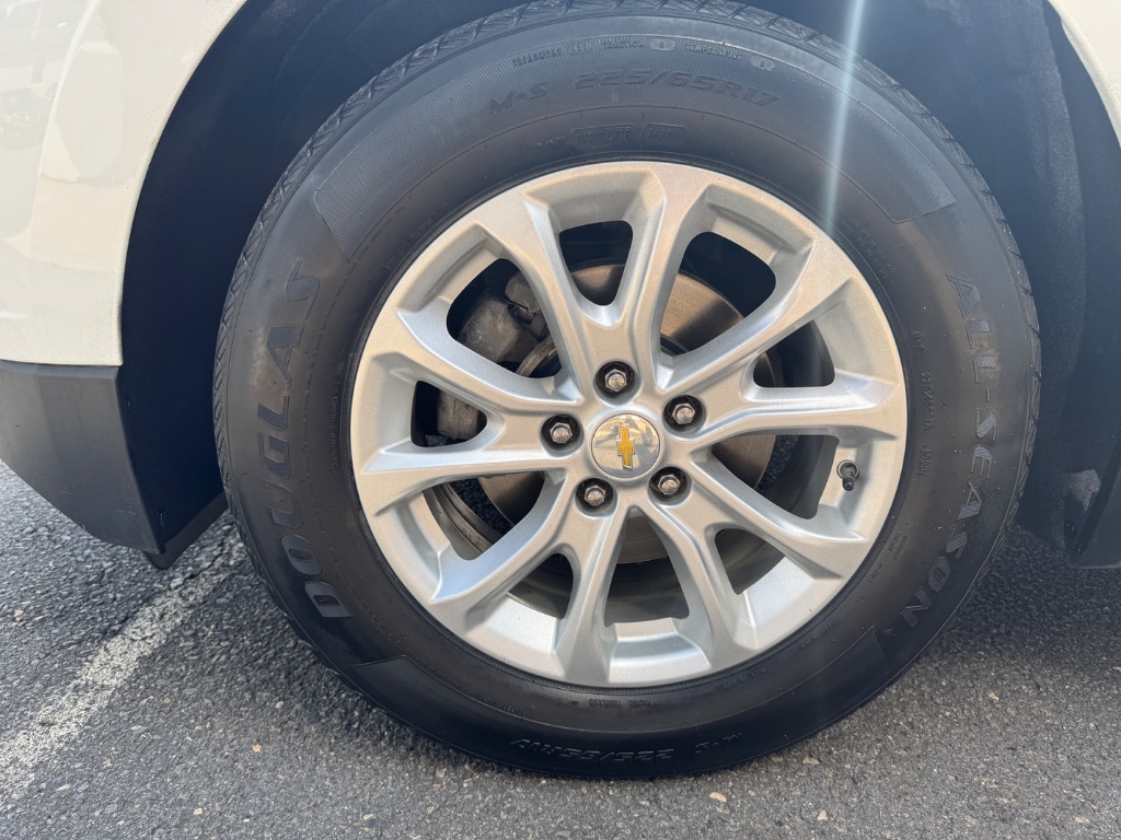 2019 Chevrolet Equinox LT - Photo 11